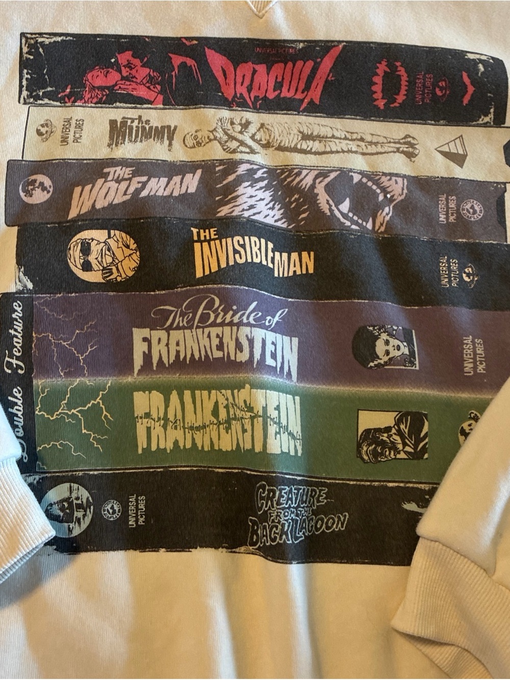 Women's Universal Monsters Graphic Sweatshirt Off-White Dracula Frankenstein XL - Picture 4 of 10